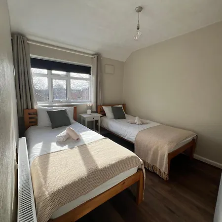 Appartement Tile Cross Entire - Near Airport, Nec &